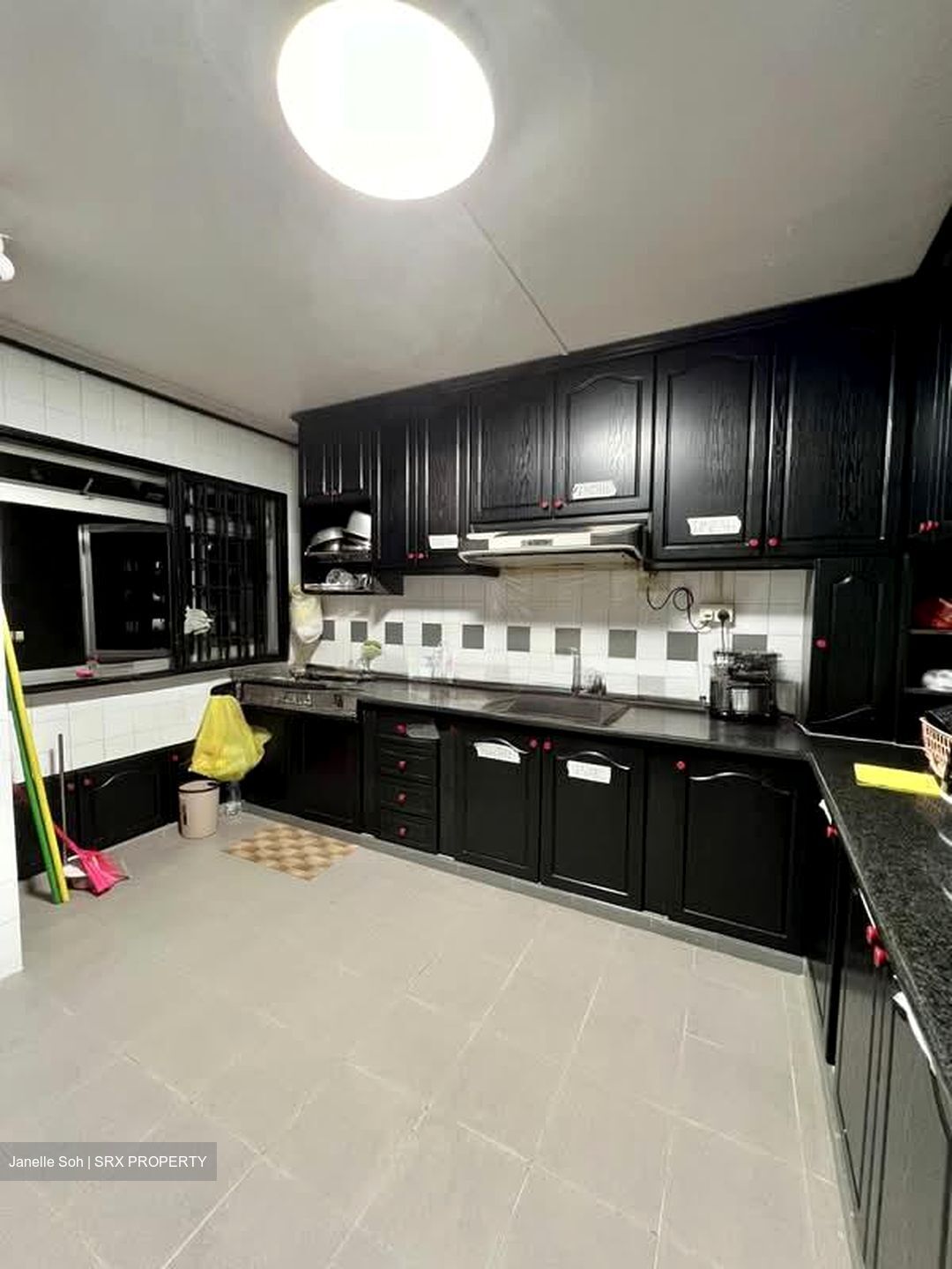 Blk 842 Jurong West Street 81 (Jurong West), HDB Executive #549405891